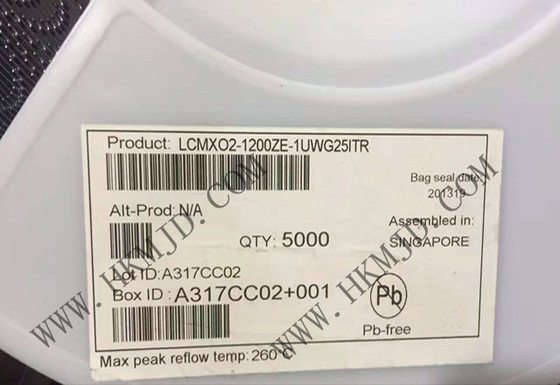 LCMXO2-1200ZE-1UWG25ITR 1280 LUTs 19 I/O MachXO2 Feldprogrammierbare Tor-Array IC