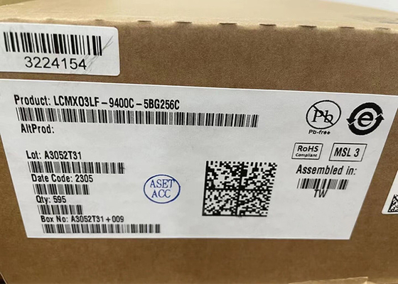 Gatteranordnung der integrierten Schaltung feldprogrammierbare des Chip-LCMXO3LF-9400C-5BG256C MachXO3