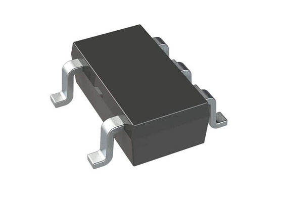 RAA2118034GP3 Integrierter Schaltkreislauf 3,3 V 300 mA Ultra-niedrig-ruhiger Gleichspannungs-/ Gleichspannungs-Stepp-Down-Regler