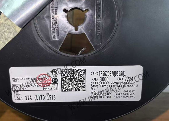 Integrierter Schaltkreislauf Chip TPS62067QDSGRQ1 3MHz 2A Automobil Step-Down Converter