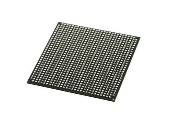 Feldprogrammierbarer Chip der integrierten Schaltung der MachXO3 Gatteranordnungs-LCMXO3LF-9400E-6BG484I