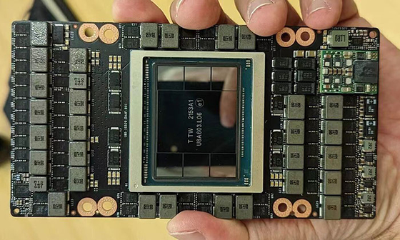 KI-Prozessor-Chip H200 High-Speed 141GB Tensor-Core-GPU für generative KI und HPC