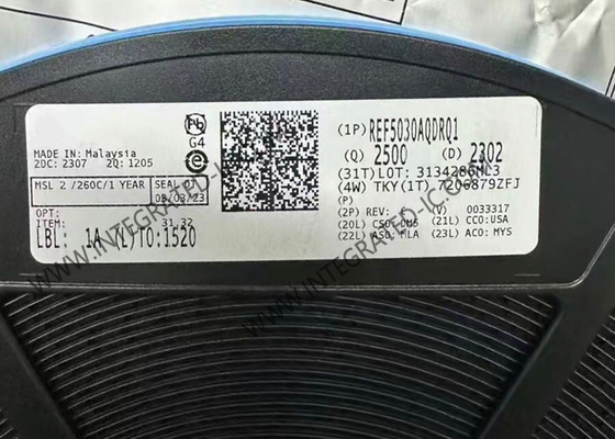 REF5030AQDRQ1 Integrierter Schaltkreislauf-Chip Automotive Geräuscharm sehr niedrigem Drift-Genauigkeit Spannungsreferenz